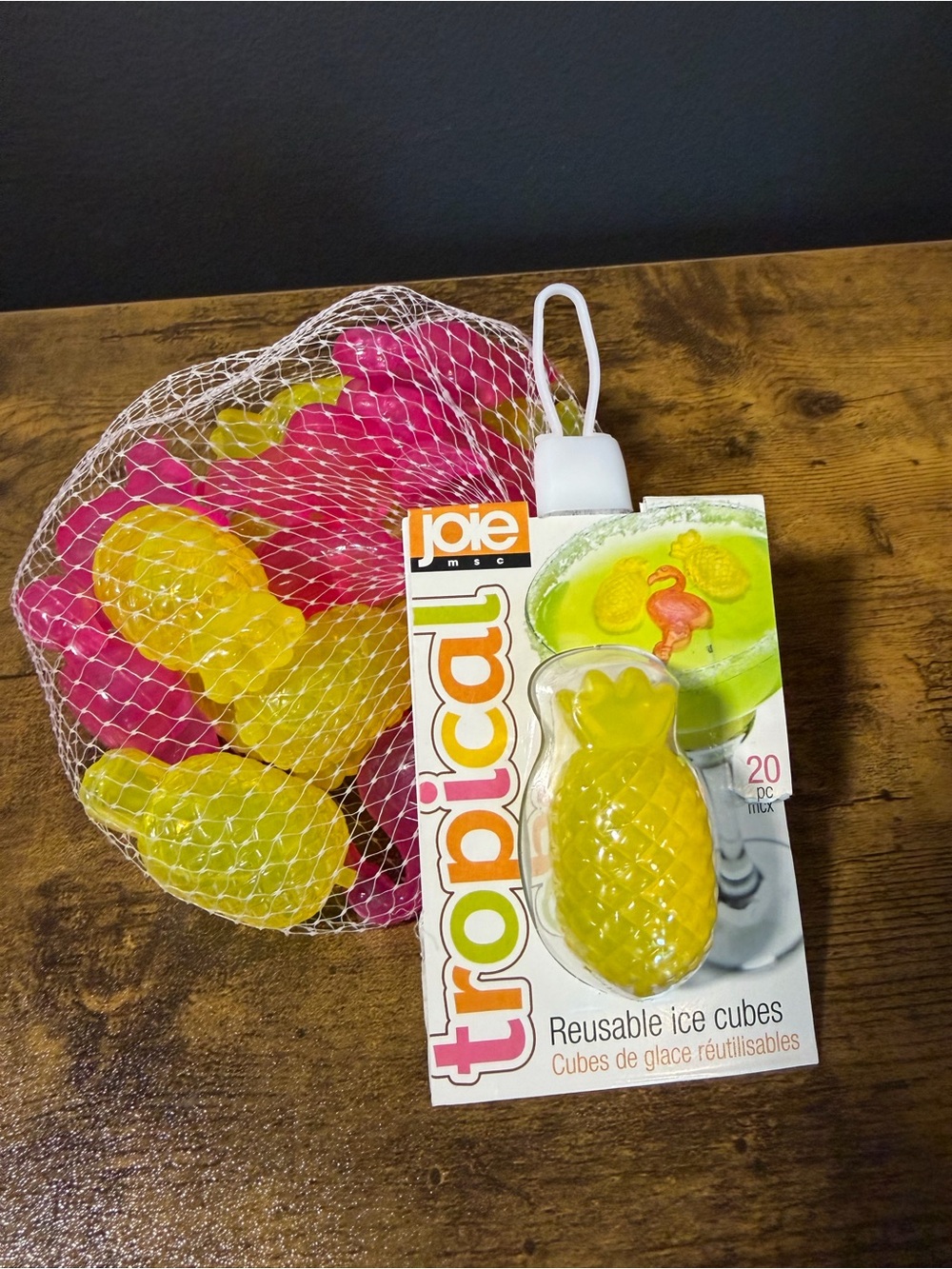 Joie Tropical Reusable Ice Cubes. NWT - Picture 1 of 3